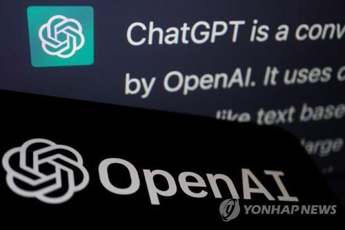오픈AI 회사 로고와 챗GPT 이미지[로이터 연합뉴스 자료사진]